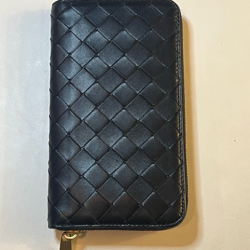 Bottega Veneta Intrecciato Zip Around Wallet - Black